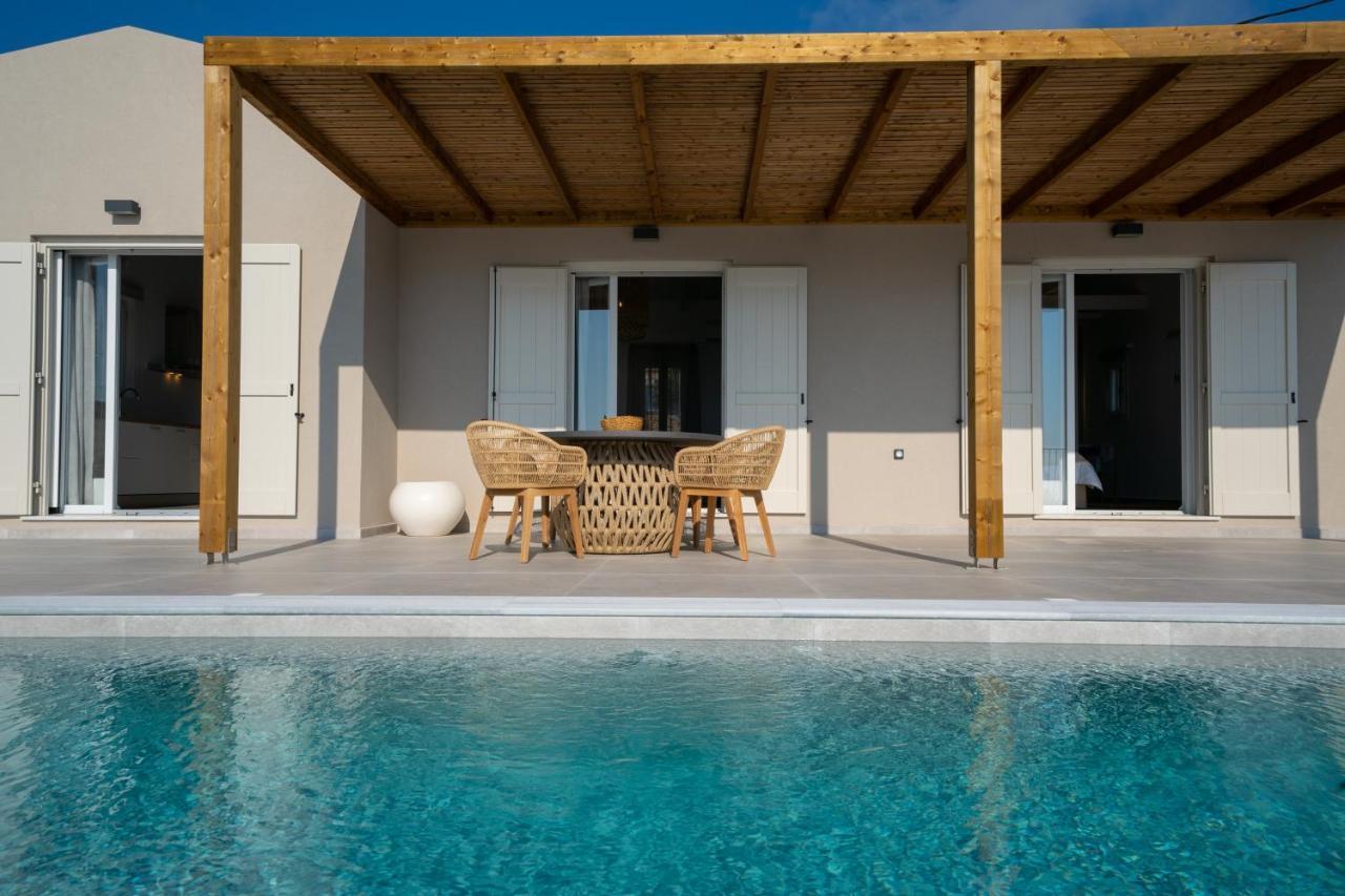 Summer Breeze Villa Tzamarelata Exterior photo