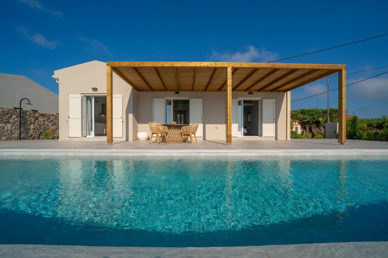 Summer Breeze Villa Tzamarelata Exterior photo