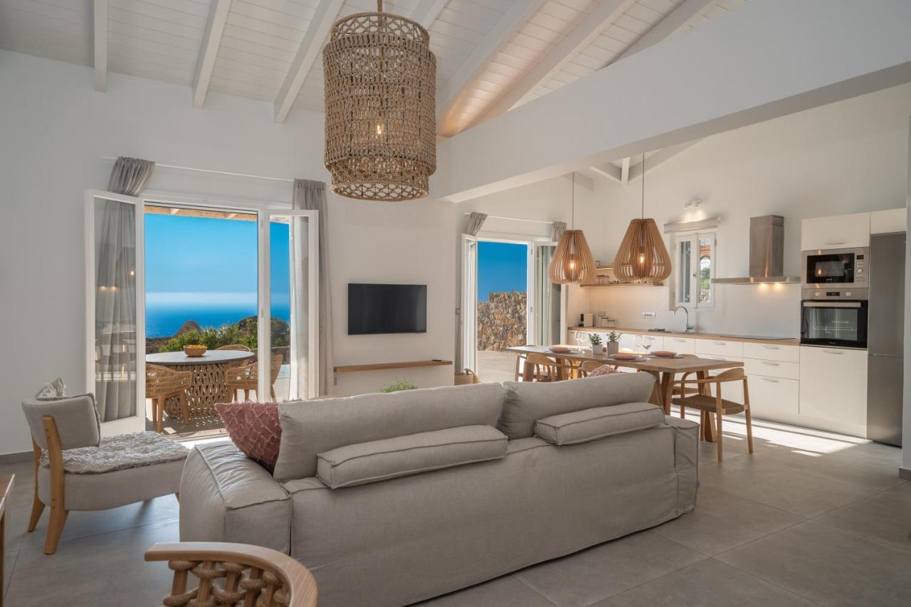 Summer Breeze Villa Tzamarelata Exterior photo
