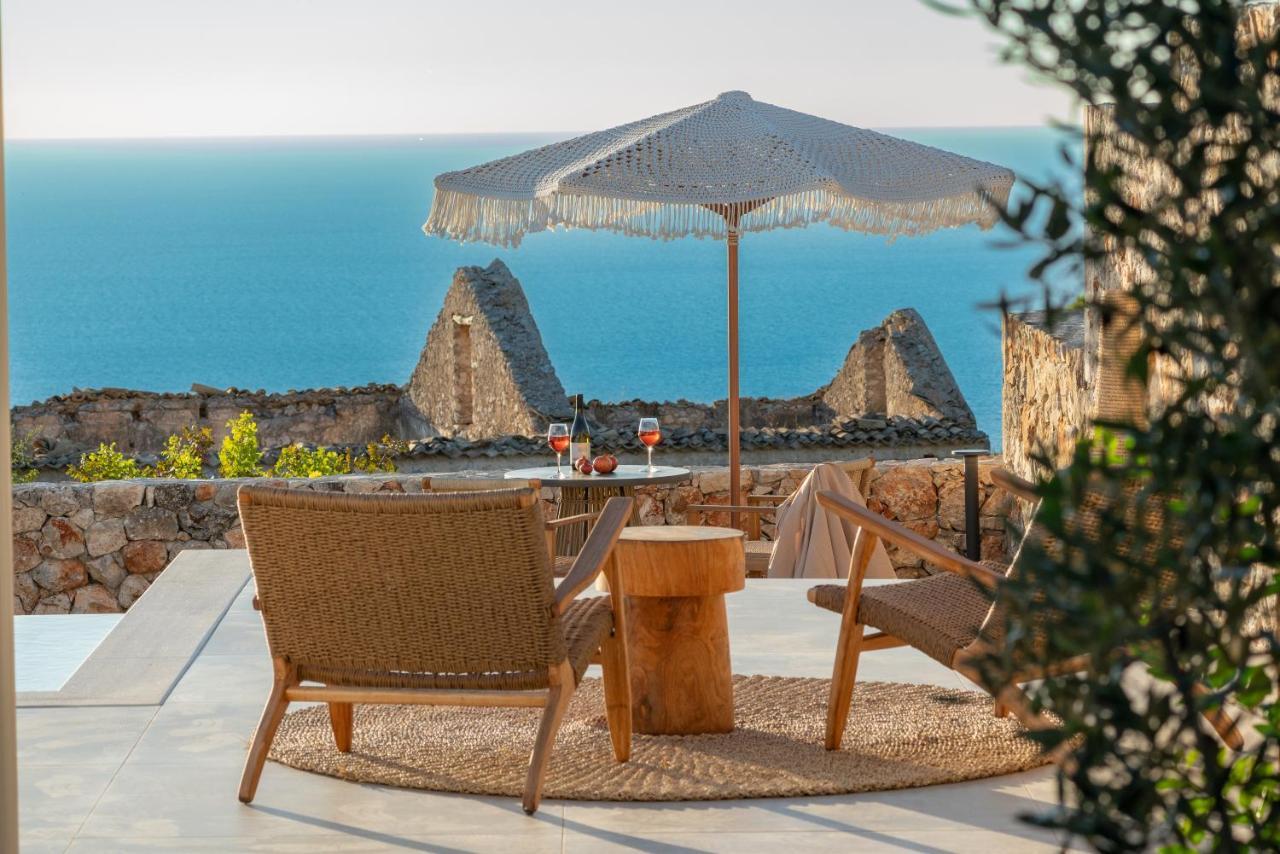 Summer Breeze Villa Tzamarelata Exterior photo